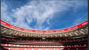 Impozantni LED pojas na stadionu Atletika Madrid – simbol LG-ovog tehnološkog i tržišnog proboja u sport tech industriji.