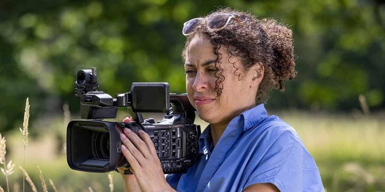 Canon XF605